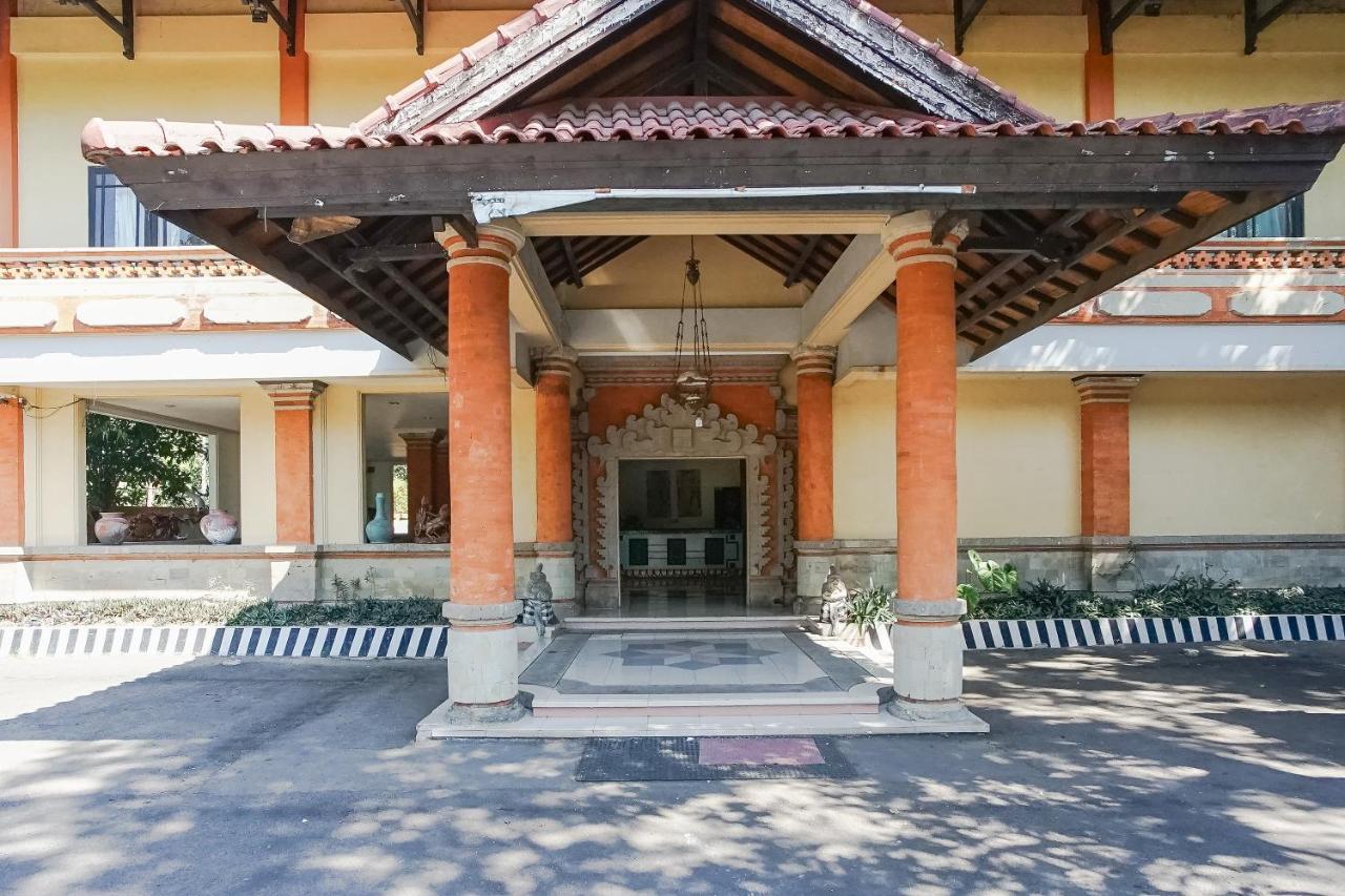 Hotel Oranjje Denpasar  Exterior photo
