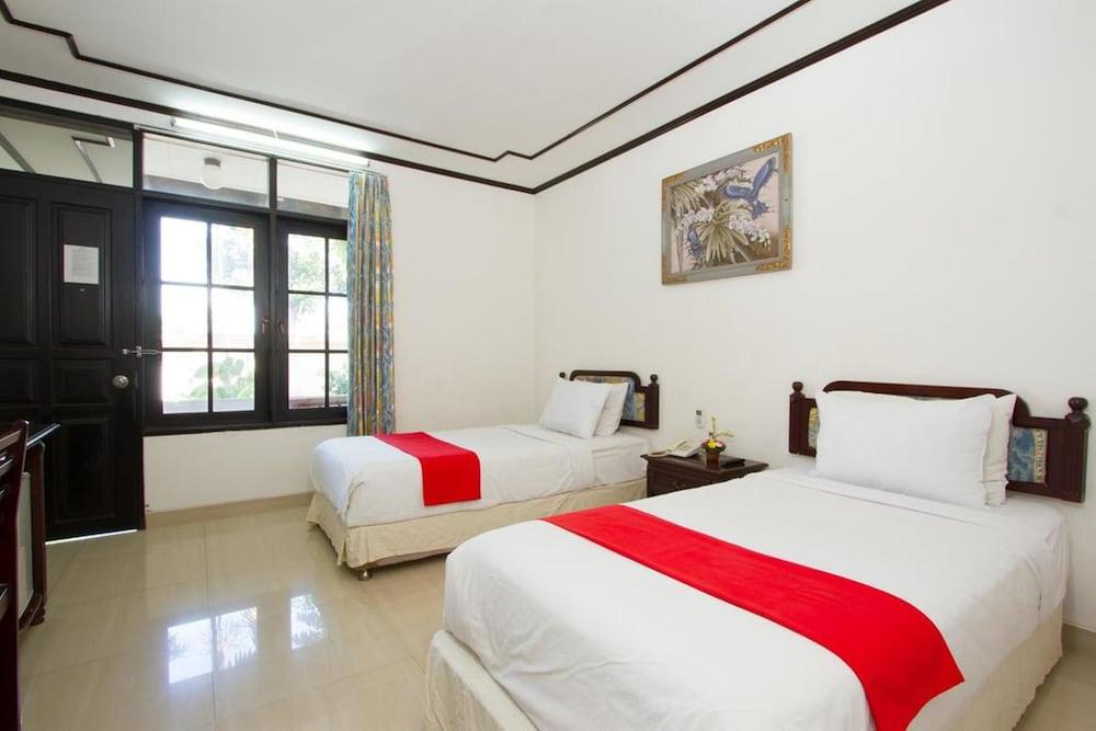 Hotel Oranjje Denpasar  Exterior photo