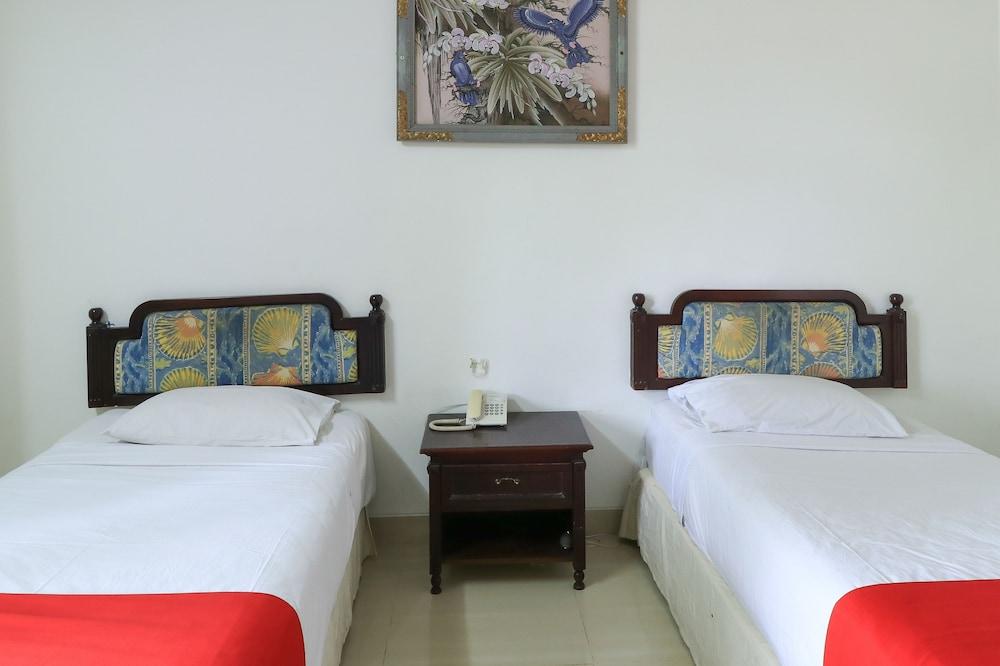Hotel Oranjje Denpasar  Exterior photo