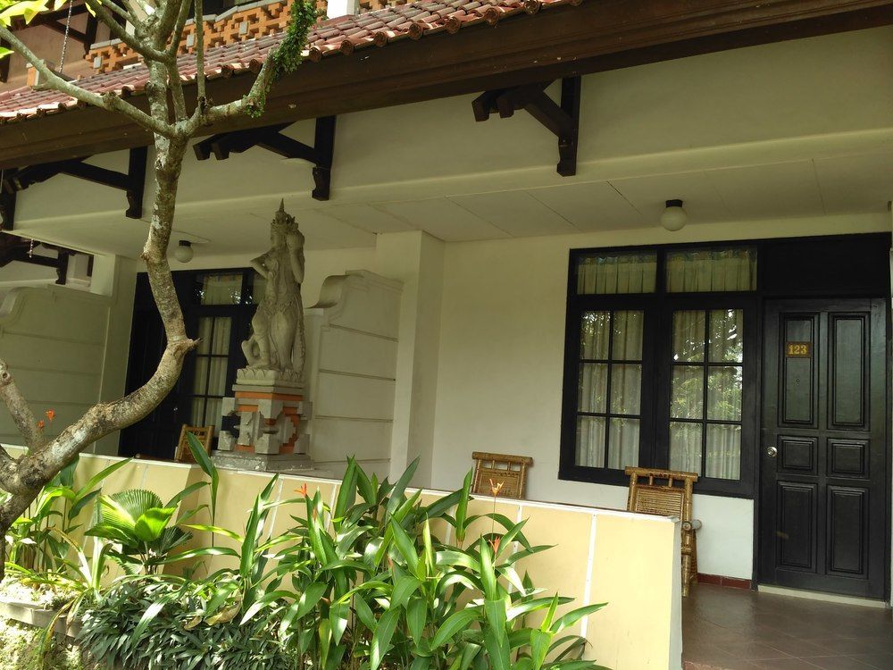 Hotel Oranjje Denpasar  Exterior photo